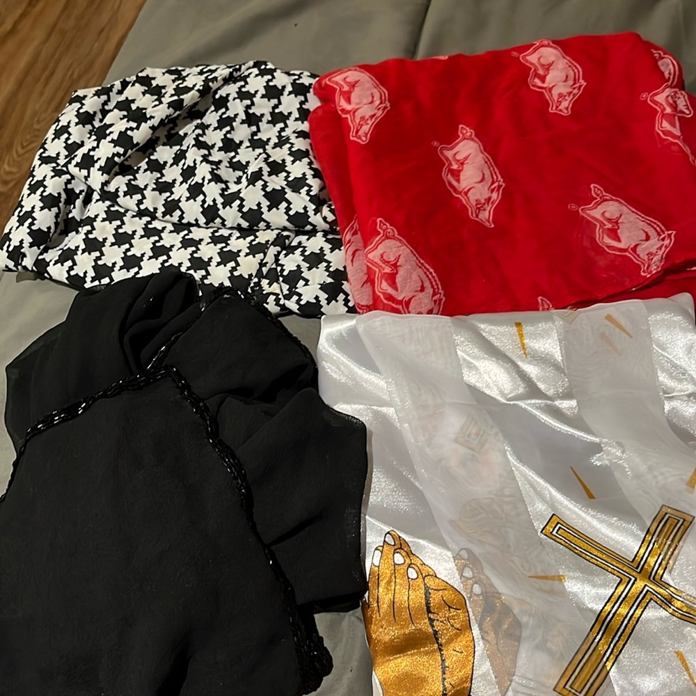 Scarfs